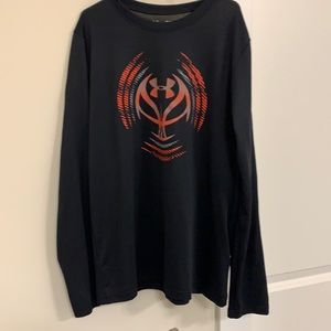 Under Armour youth large long sleeve shirt